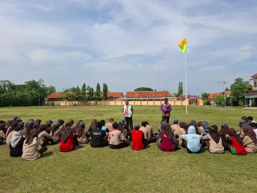 Paskibra SMK Maárif NU 03 Larangan 2025